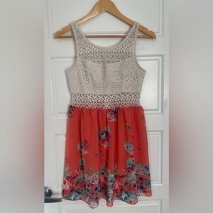 Trixxi Lace and Floral Chiffon Mini Dress White Coral Beach Cottage Size 11